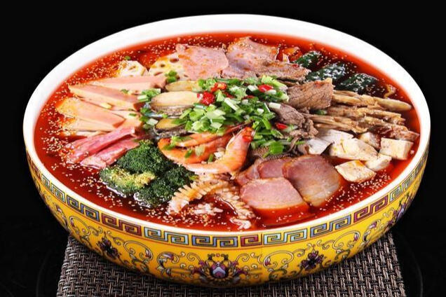 Kleine Hotpot mit Reis